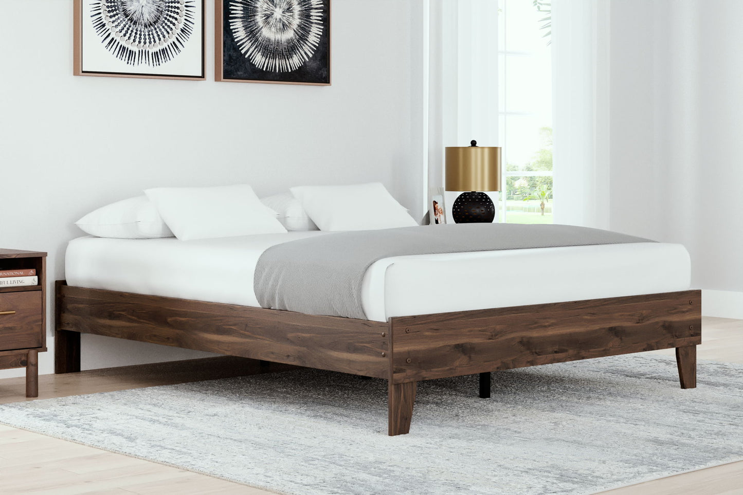 Calverson - Platform Bed